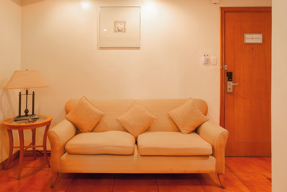 City Garden Suites Manila 55/69