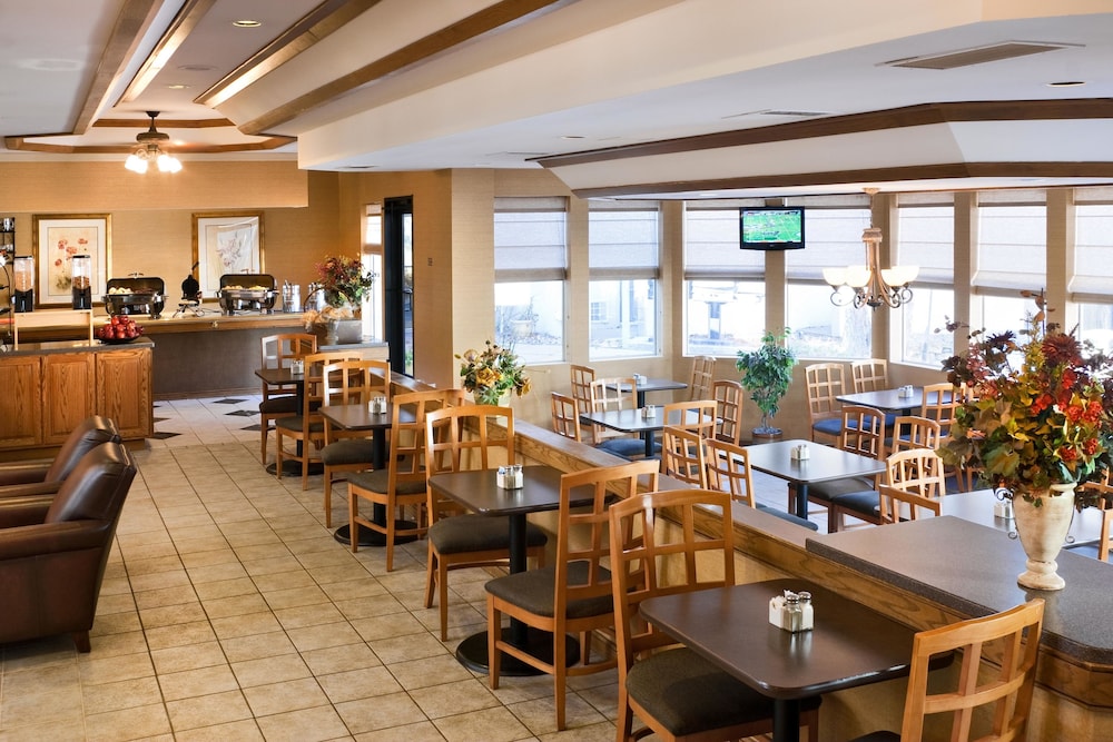 Endeavor Inn & Suites, Trademark Collection by Wyndham 40/55