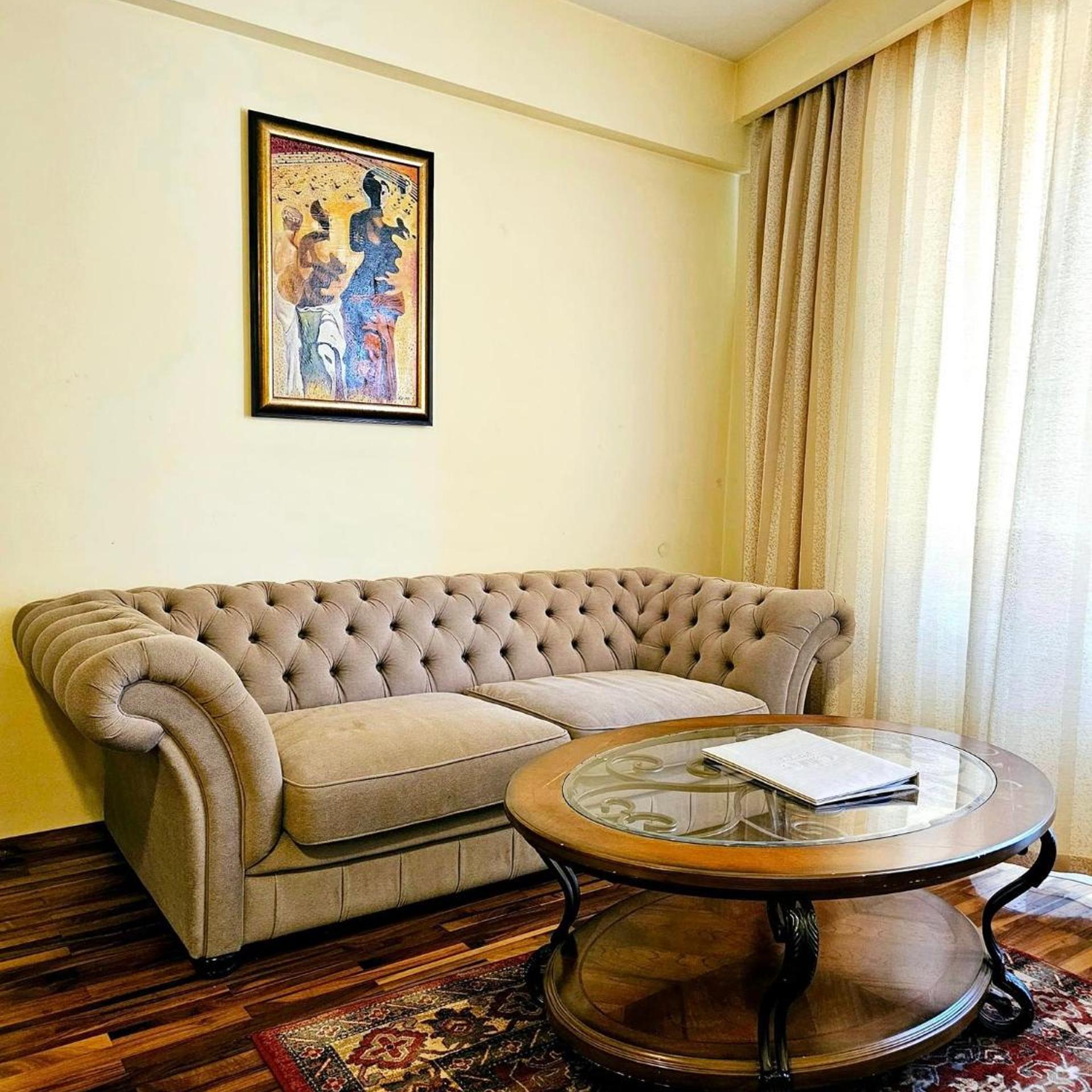 Elite Hotel 27/46