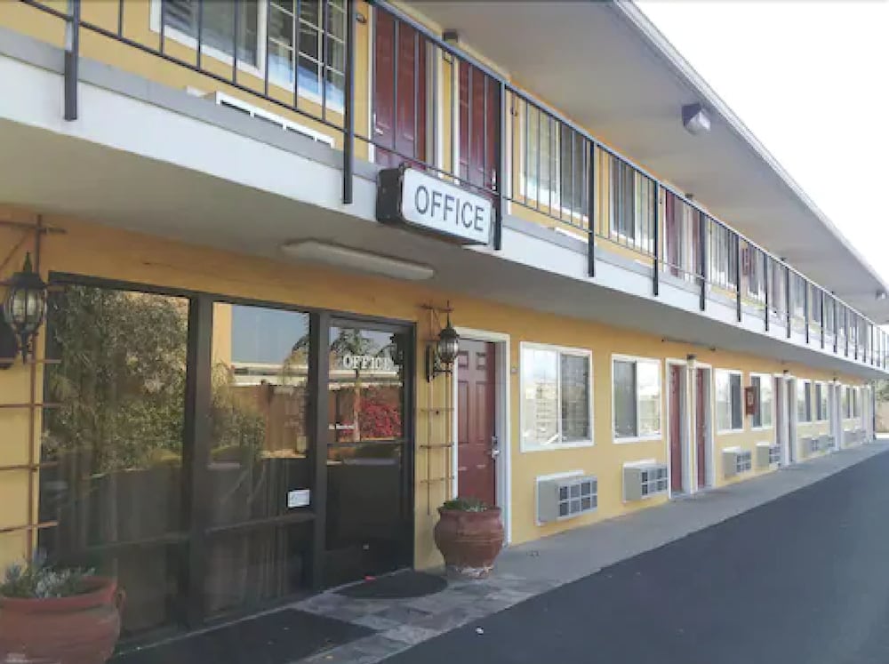 Lotus Of Lompoc - A Great Hospitality Inn 6/32