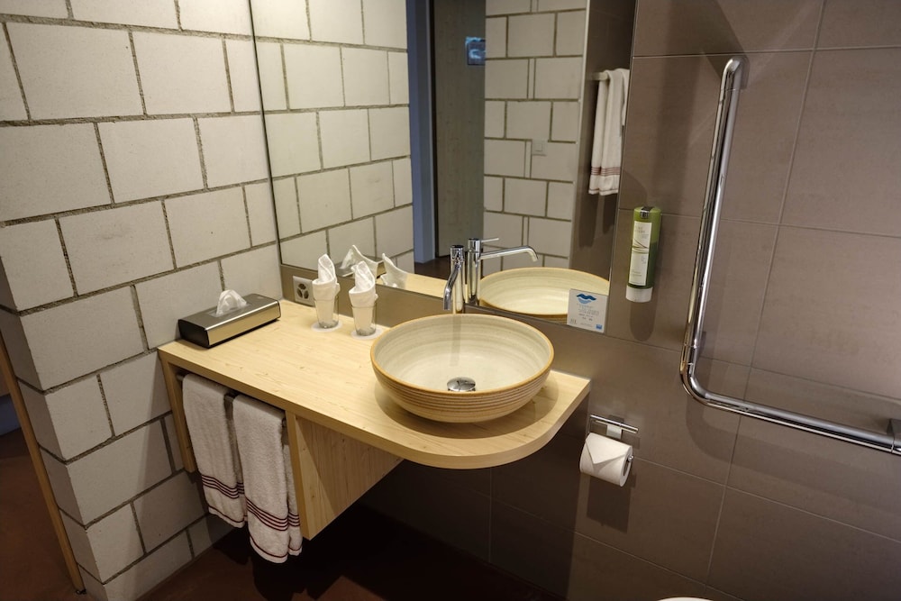 Hotel Seaside ABZ Spiez 35/39