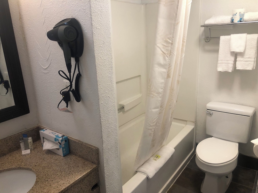 Budget Inn Denver Downtown 17/17