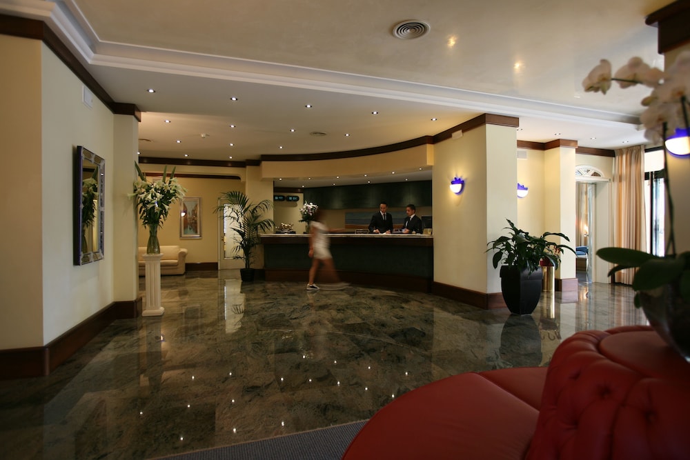 Excelsior Hotel 7/61