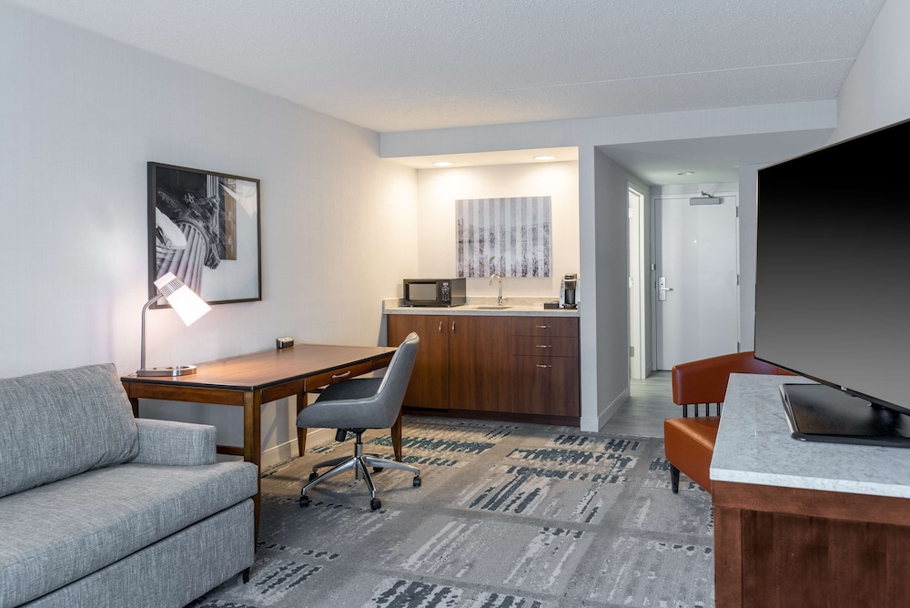 Hilton Garden Inn Arlington Courthouse Plaza 43/83
