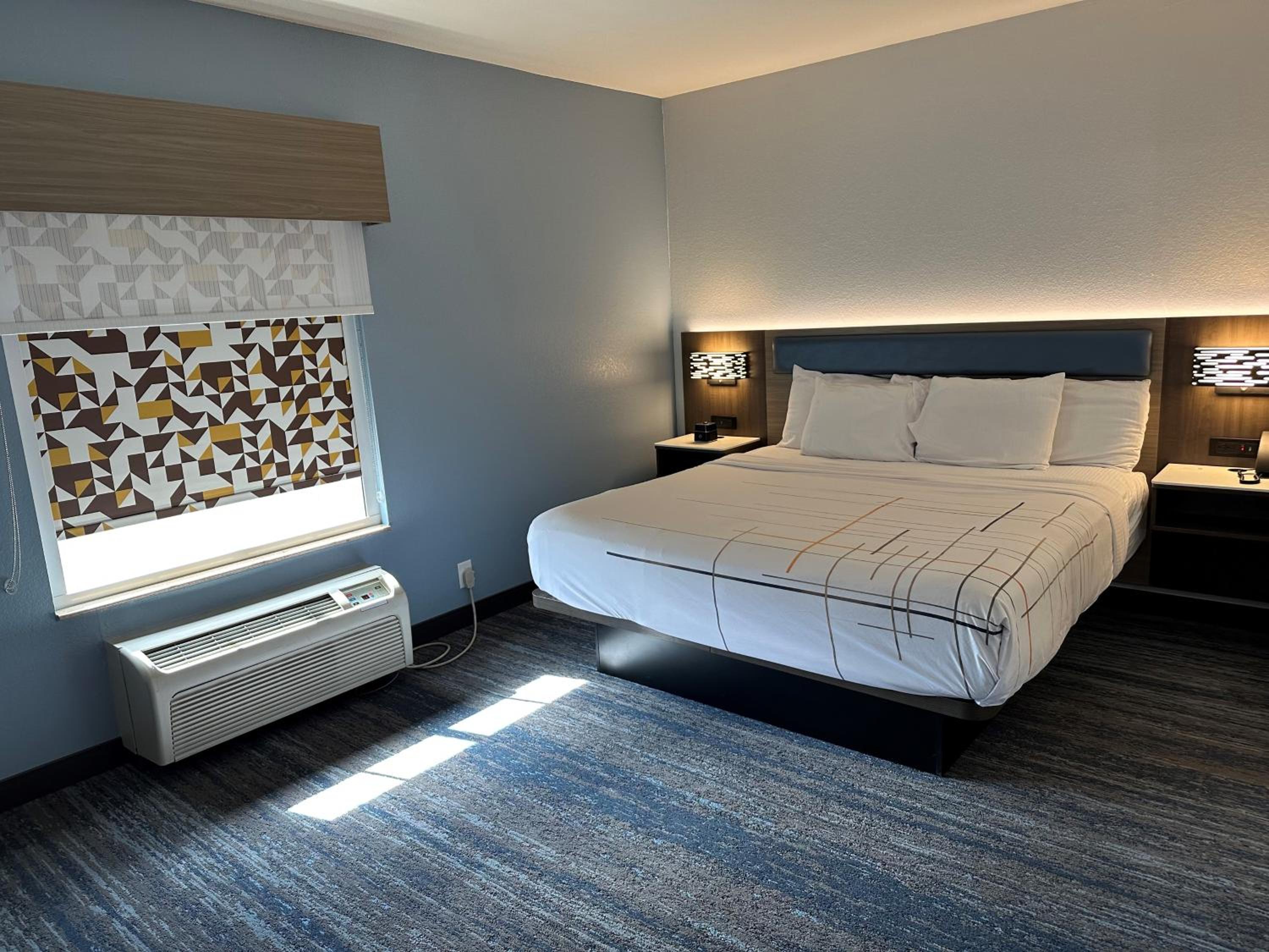 Executive, King Bed