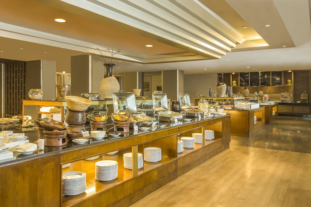 Swiss-Belhotel Bogor 38/63
