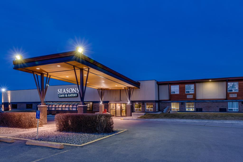 Heritage Inn Hotel & Convention Centre 3/24