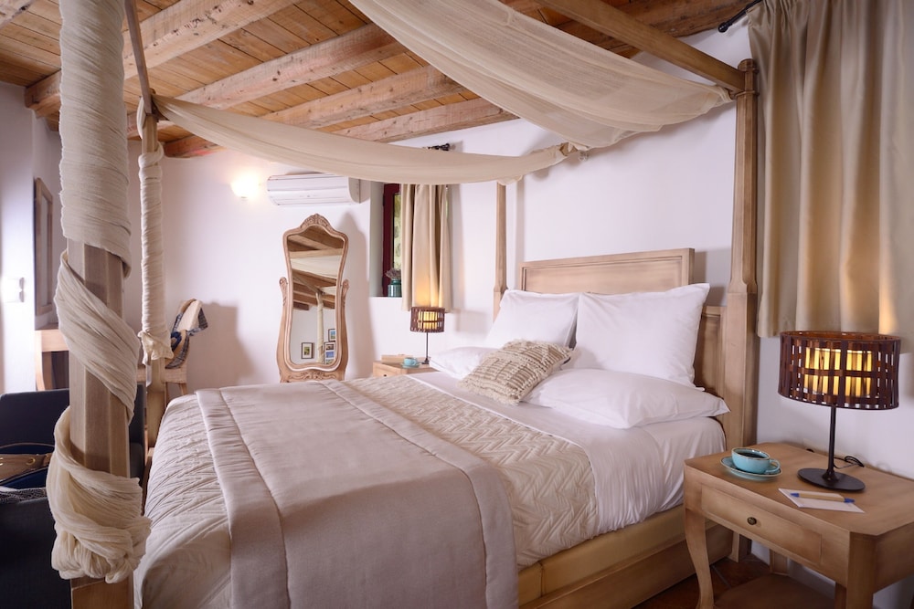 Varos Village Boutique Hotel 18/49