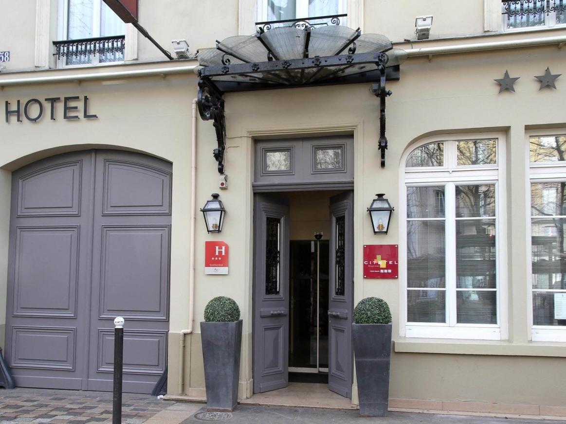 Hotel L'interlude in PARIS