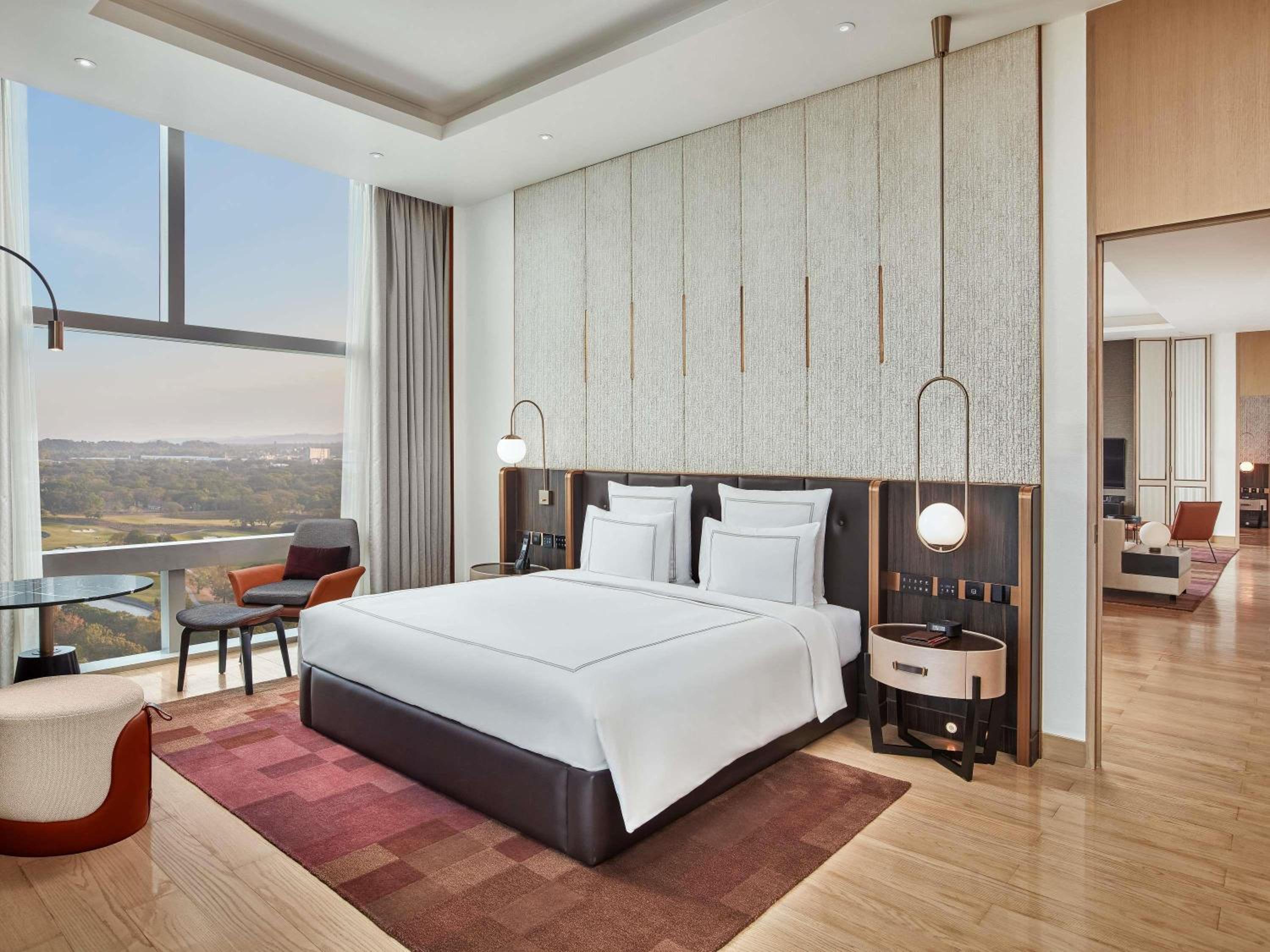 Presidential, Swiss, Suite, 2 King Beds, Club Lounge Access