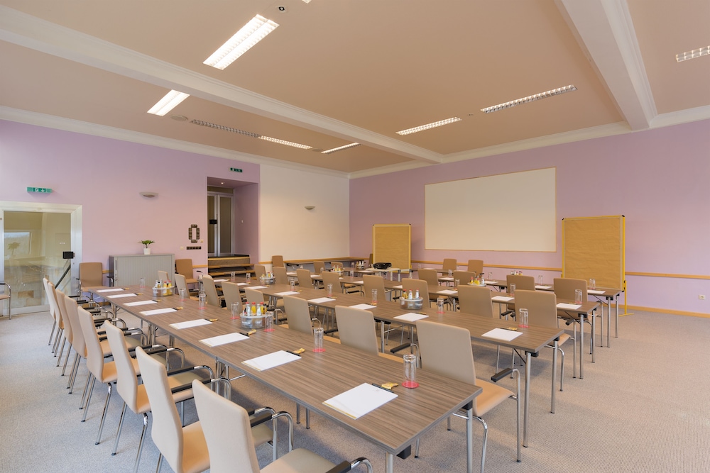 Tagungshotel Hochster Hof 53/64