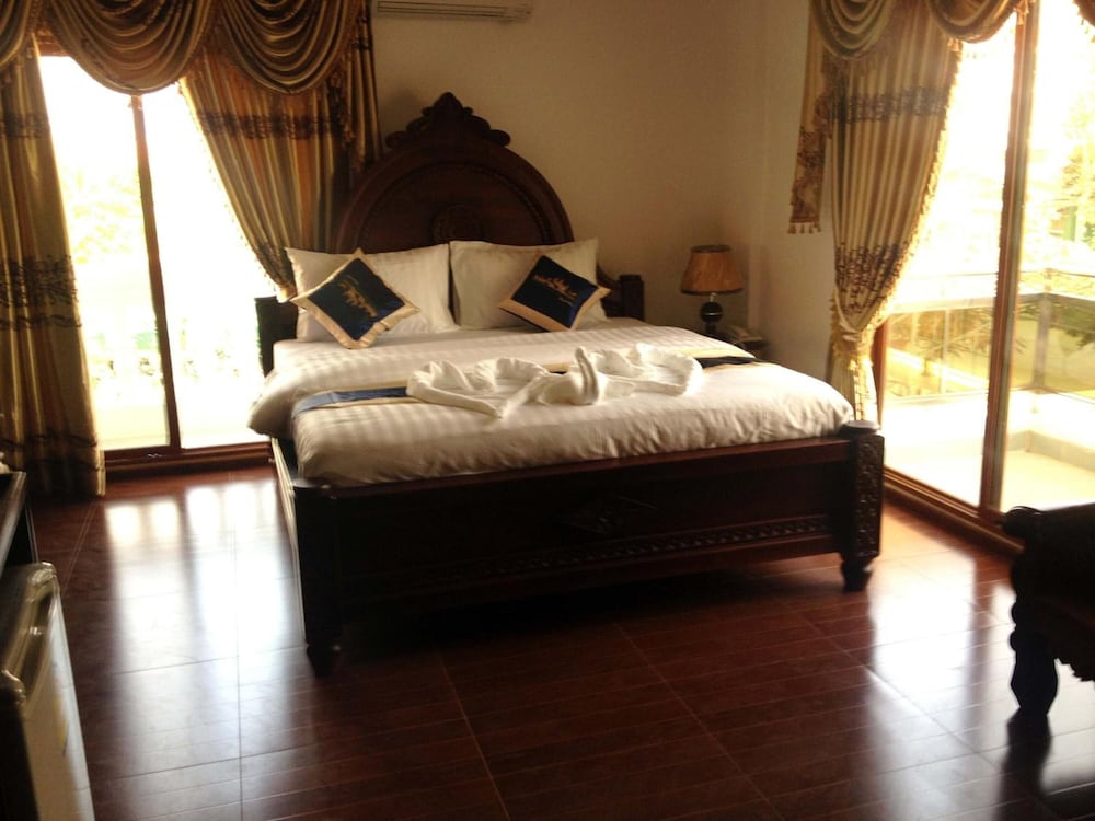 Emerald Bb Battambang Hotel 29/43