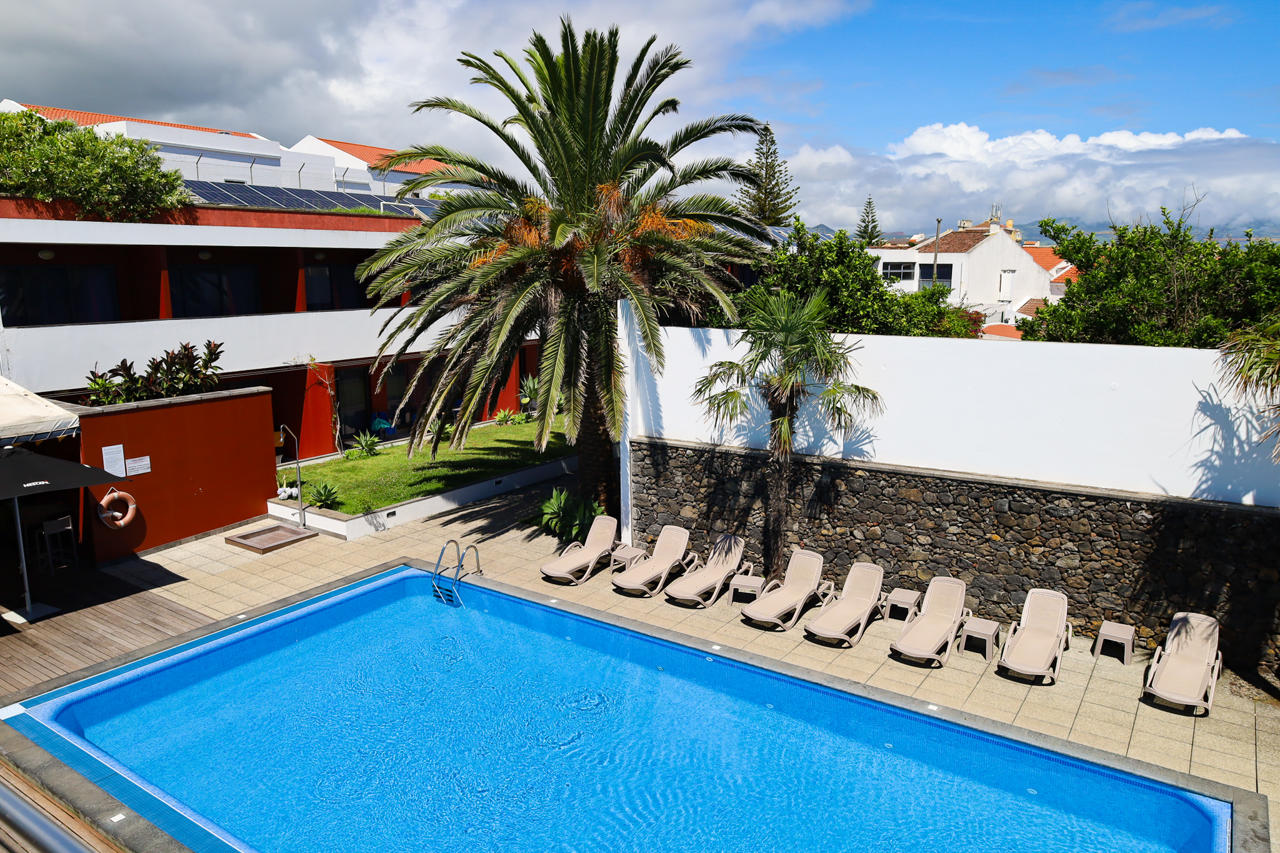 Antillia Hotel 123/127