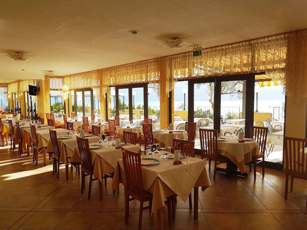 Hotel Piccolo Paradiso 44/61