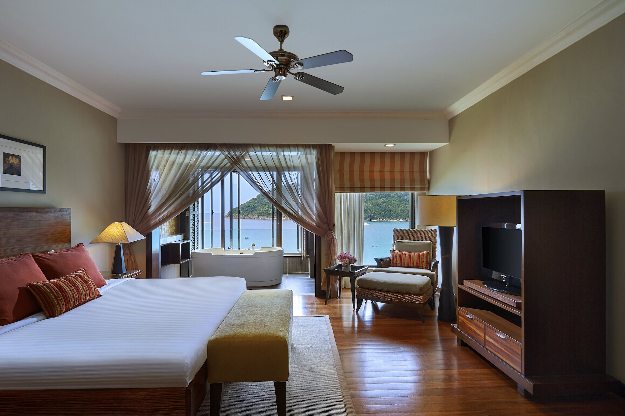 Cliff Premier Suite