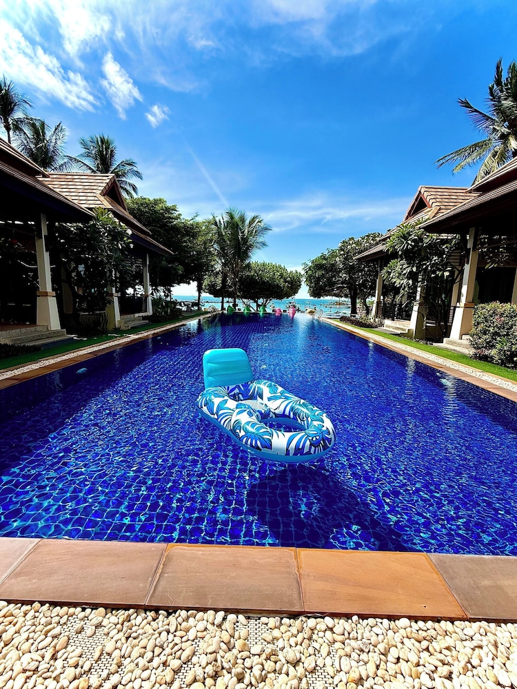 Poolsawat Villa 25/49