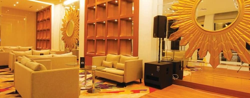 ROYAL ASNOF HOTEL 32/37