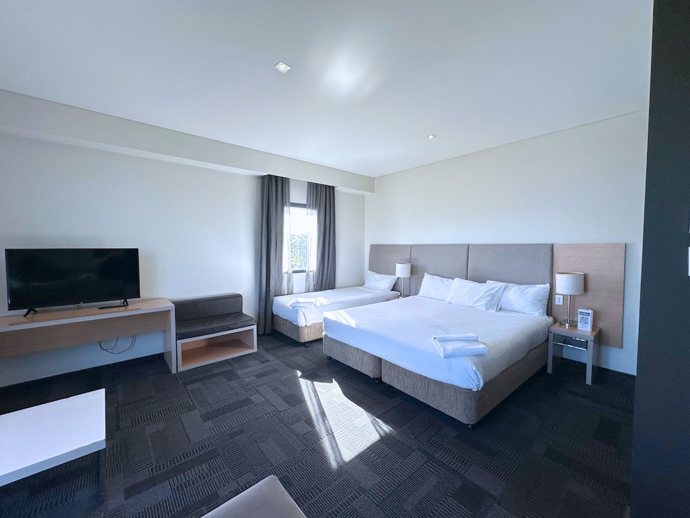 Alpha Hotel Eastern Creek 18/60