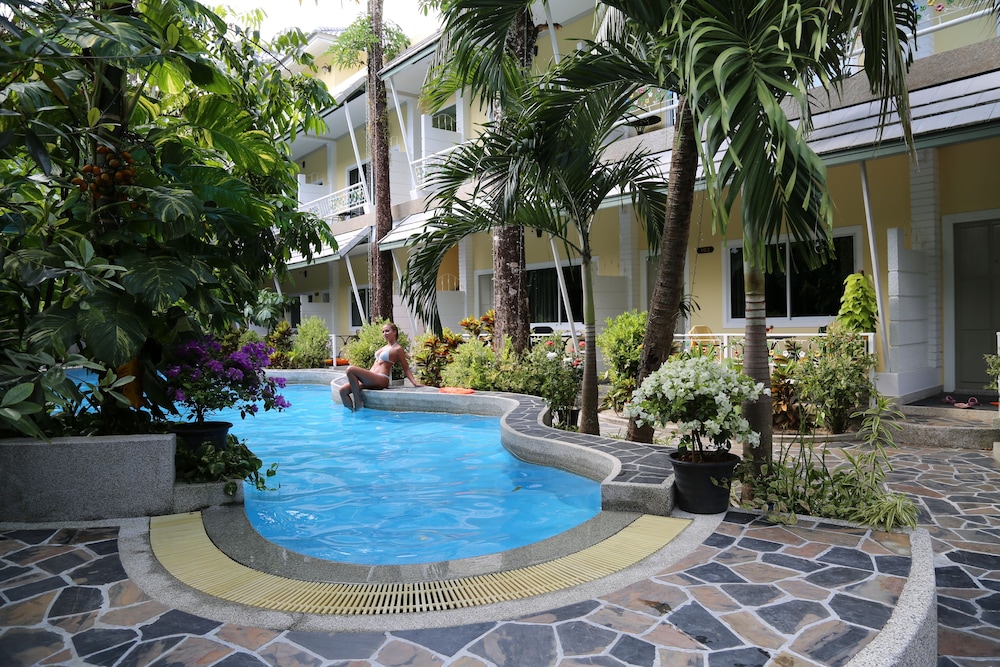 Naka Resort 38/50