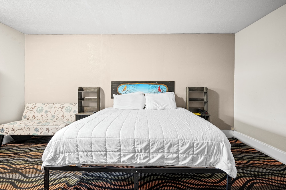 Country Town N Suites 19/65