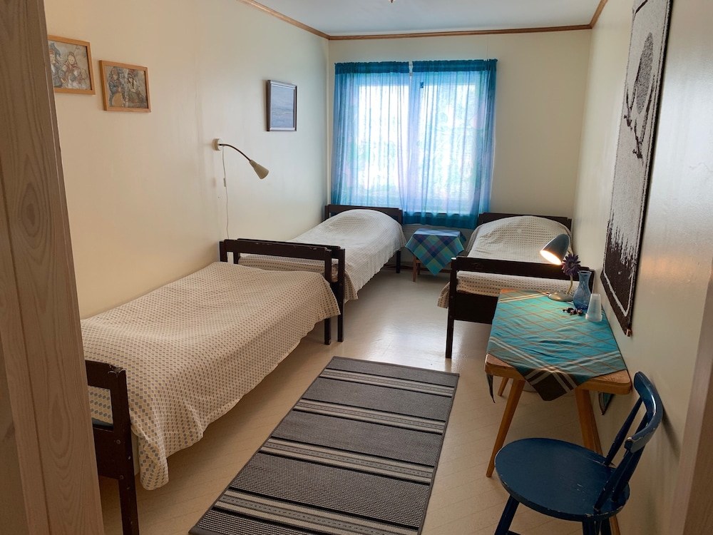 غرفة ثلاثية بثلاثة أسرّة بحمام مشترك، Hotel Hetan Majatalo 2/3