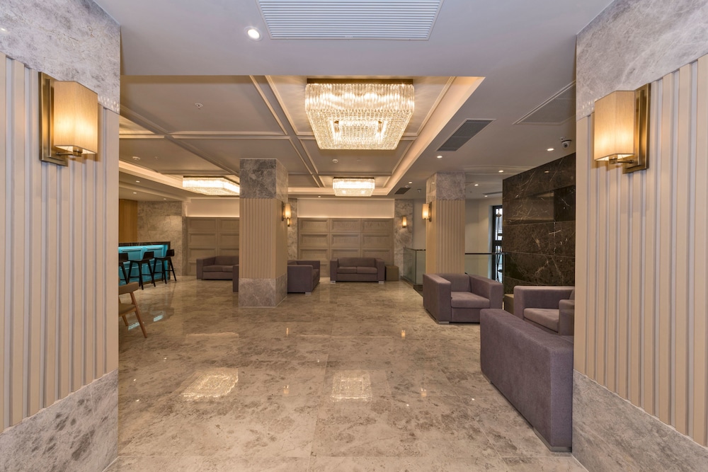 Golden Royal Hotel & Spa 36/50