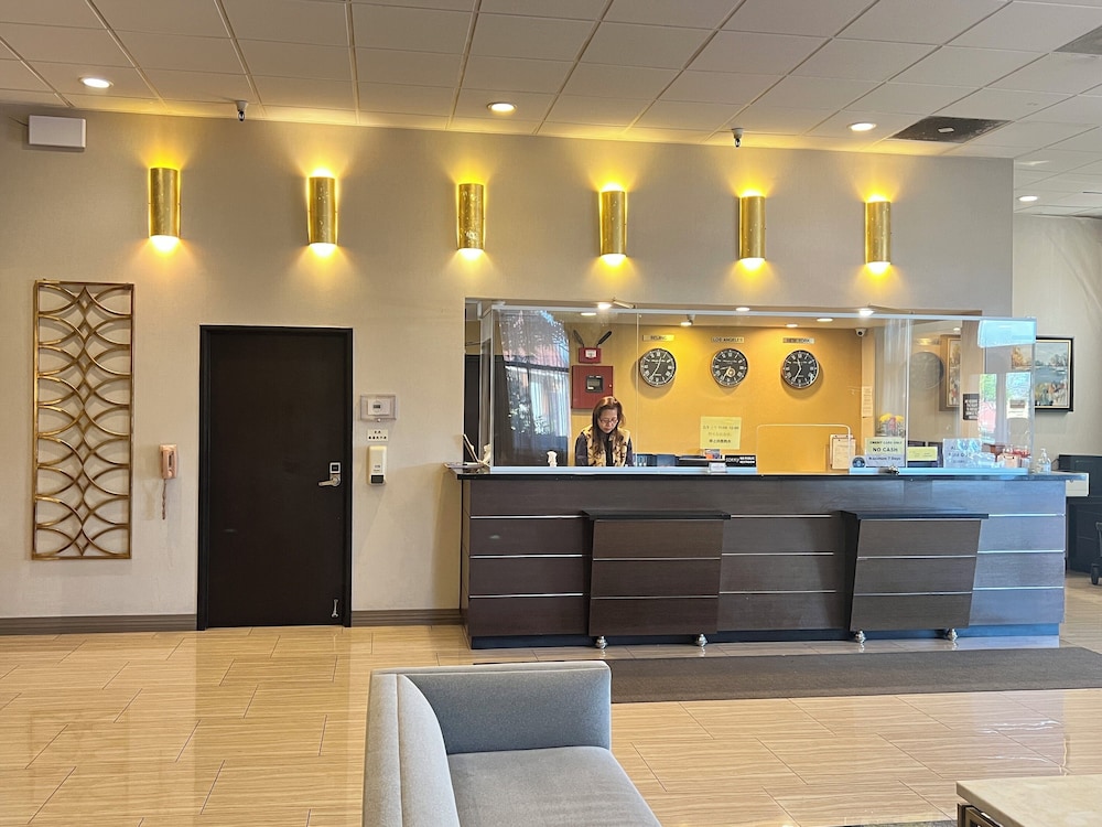 Alhambra Hotel 37/50