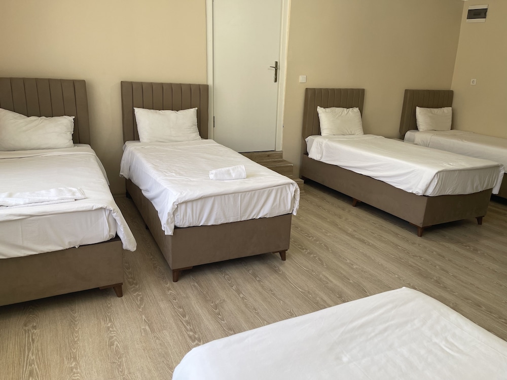Grand Sami Hotel 8/28