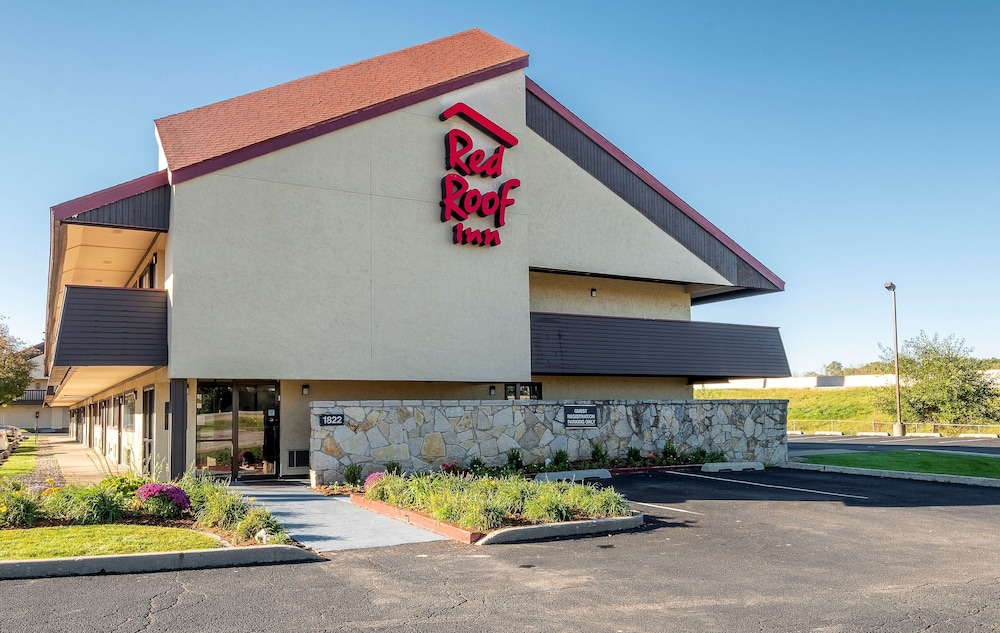 Travelodge by Wyndham Peoria 1/52