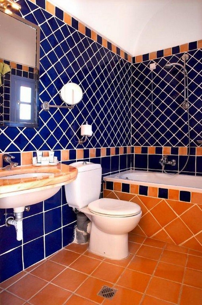 Meltemi Luxury Suites 18/18
