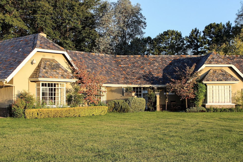 Moorcroft Manor 54/67