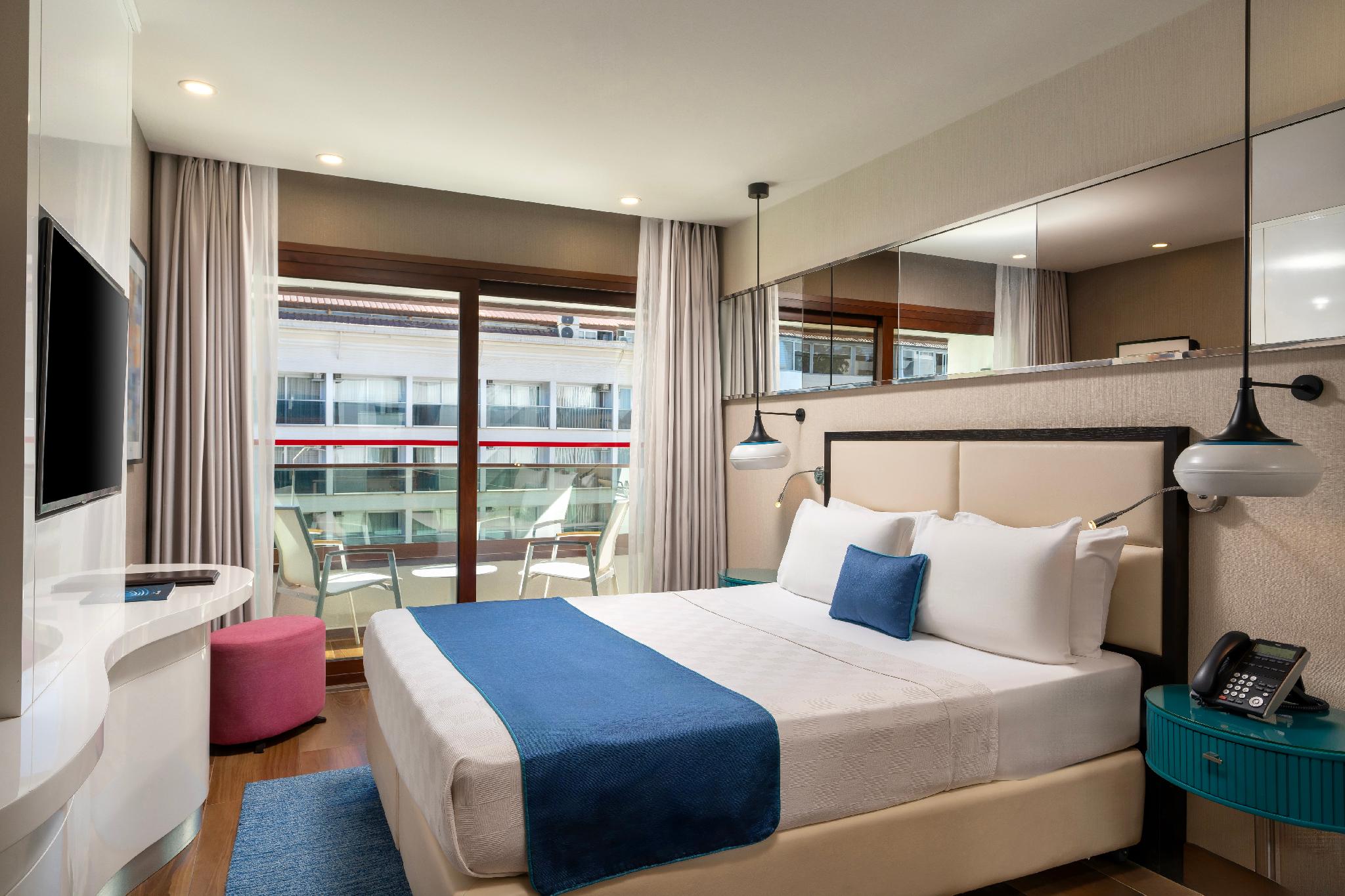 Room, Side Sea View, Balcony