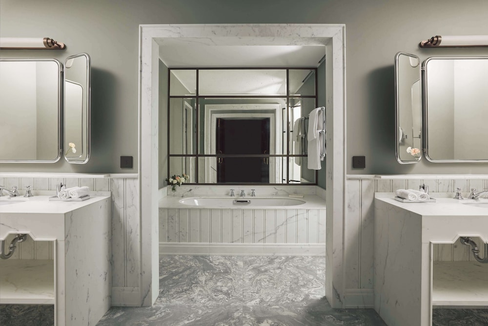 Garden, Junior Suite, Twin Beds، Villa San Michele A Belmond Hotel Florence 3/4