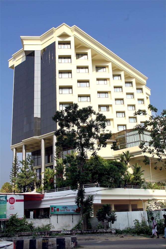 Gokulam Park Inn 4/57