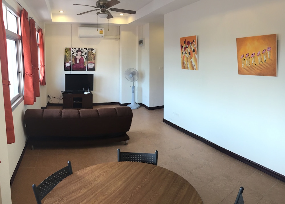 Merlin Plaza Apartments 31/42