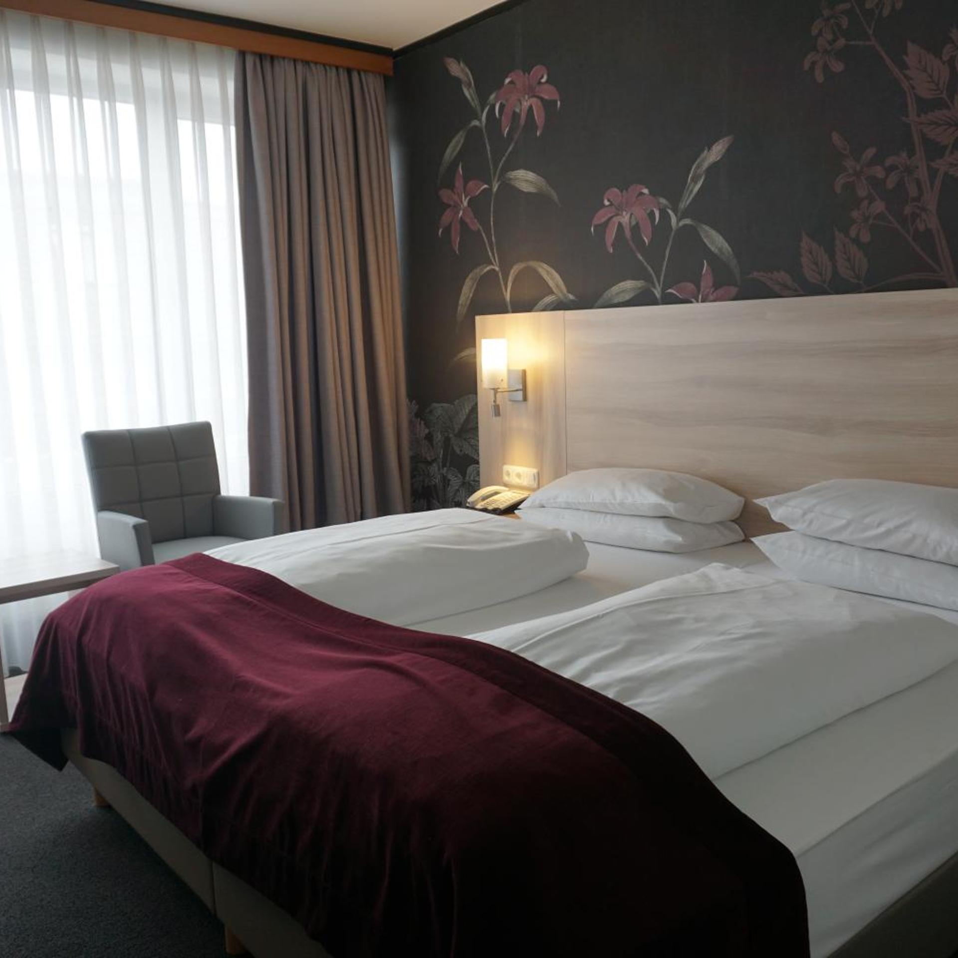 Top Hotel Senator 9/50