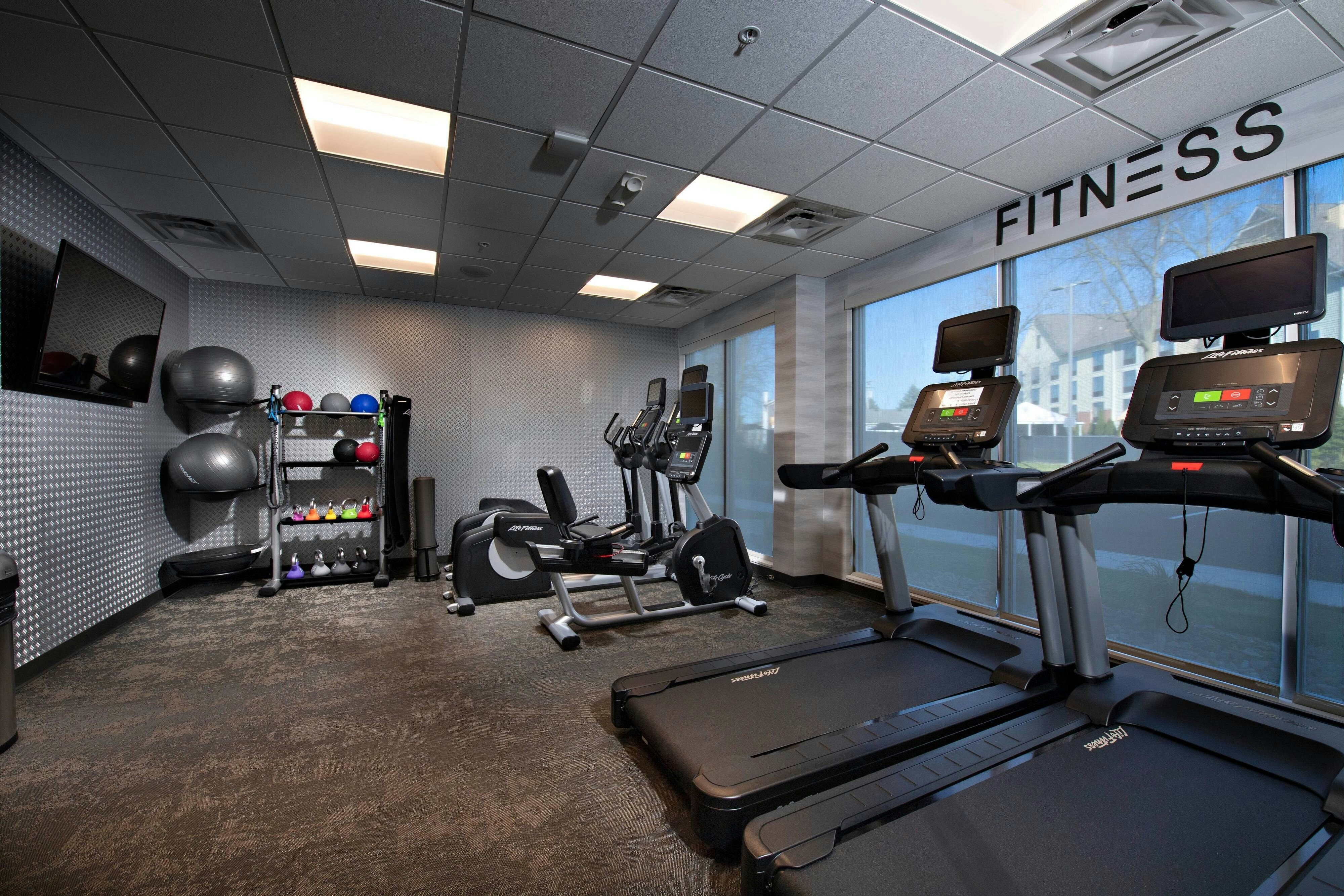 Fairfield Inn & Suites by Marriott Dayton North 6/12