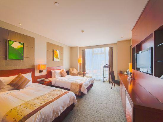 Deluxe, Twin Beds