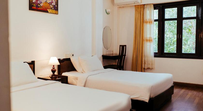 Song Huong Hotel 23/68