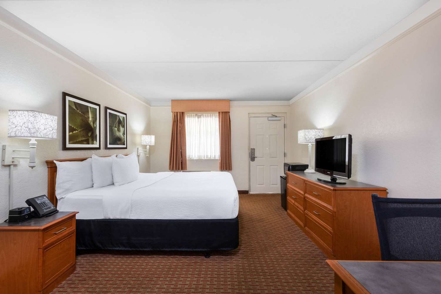 La Quinta Inn by Wyndham Deerfield Beach I-95 at Hillsboro E 15/34