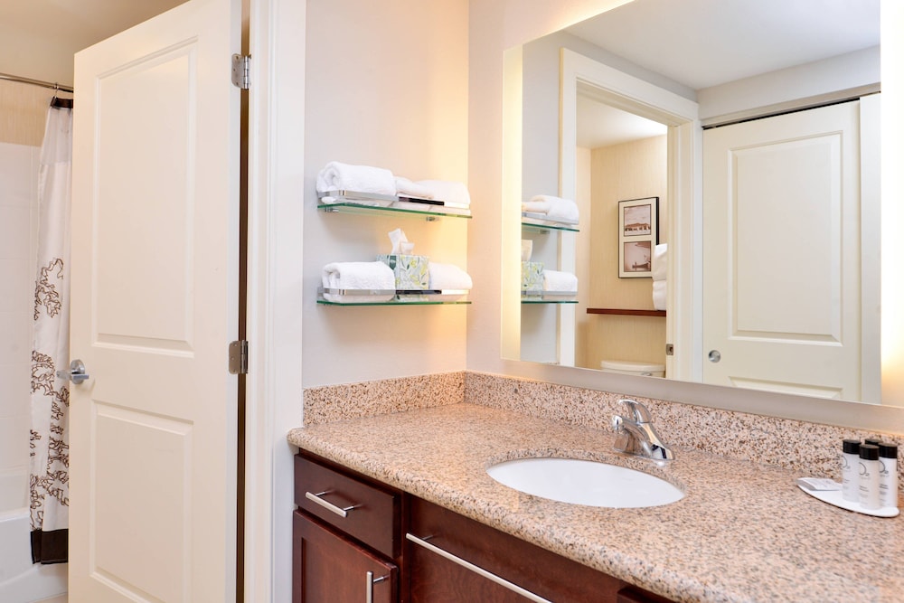 Residence Inn Coralville 10/44