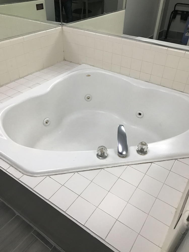 Express Inn Weslaco Mercedes 32/46
