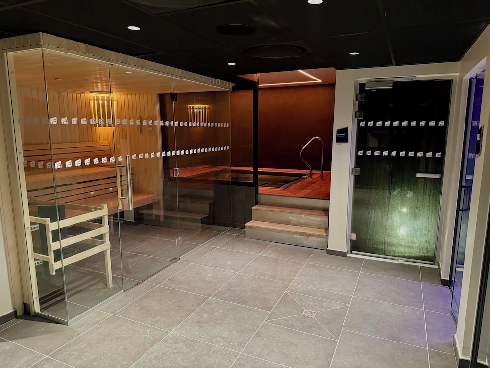 Aloft Hotel Dijon By Marriott 25/50