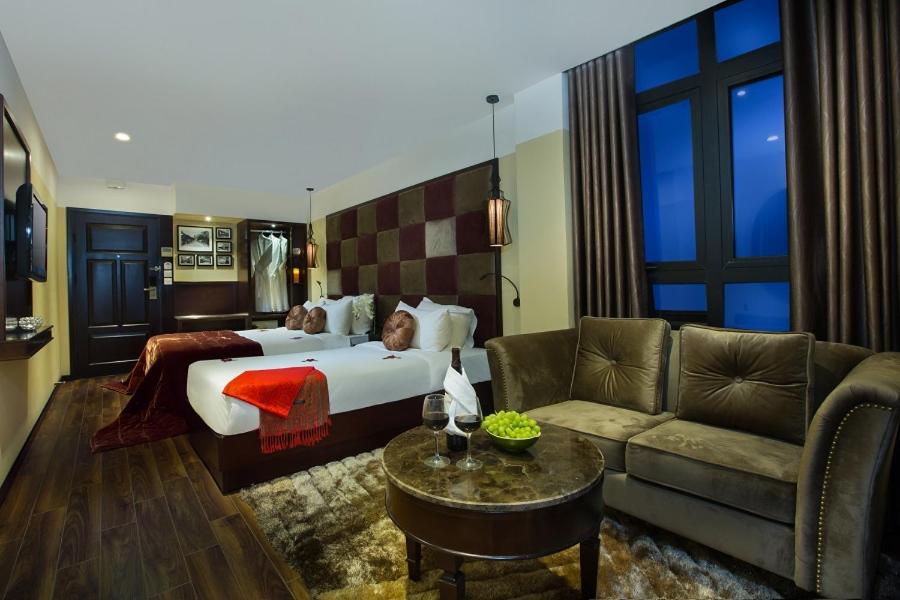 Ambassador, Suite, Balcony