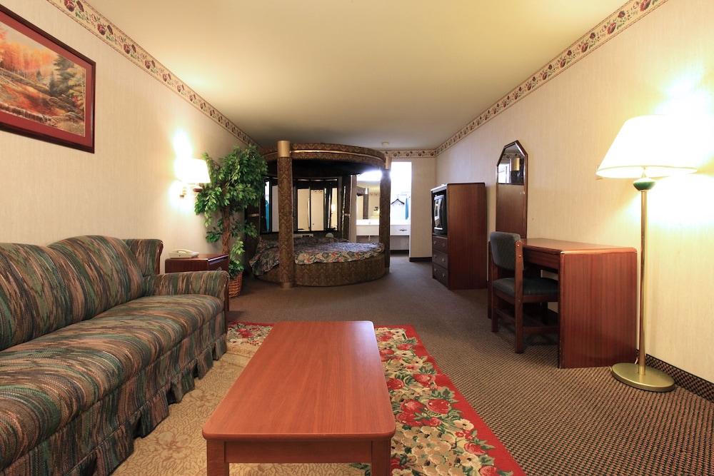 Brentwood Inn and Suites (ex. Americas Best Value Inn and Suites Glen Allen/Richmond) 29/42