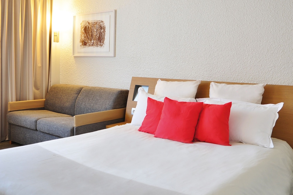Novotel Nantes Carquefou 28/75