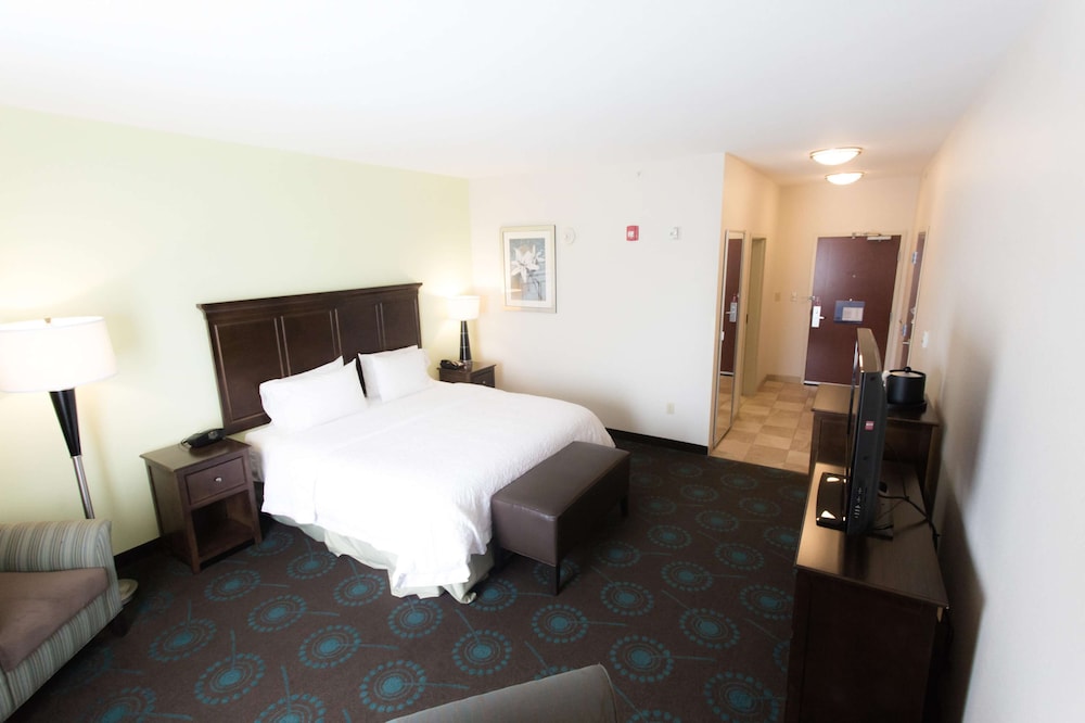 Hampton Inn And Suites Middlebury In 18/42