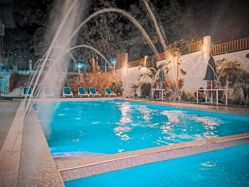 Charms Hotel 18/26