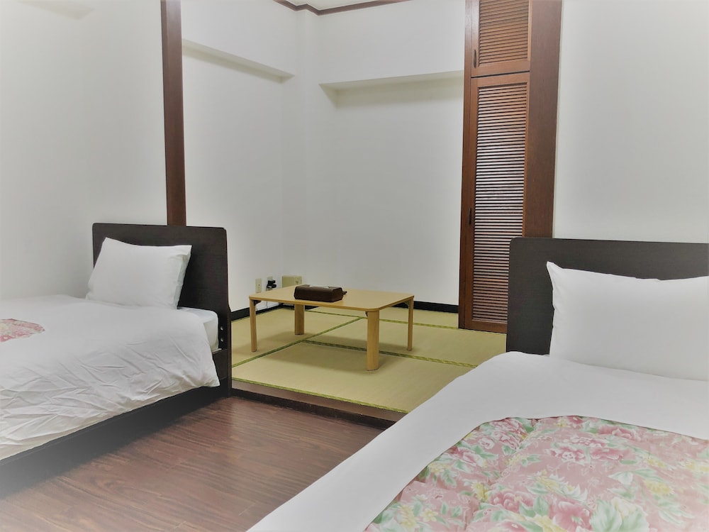 Sunset Hills Inn Naha 15/50