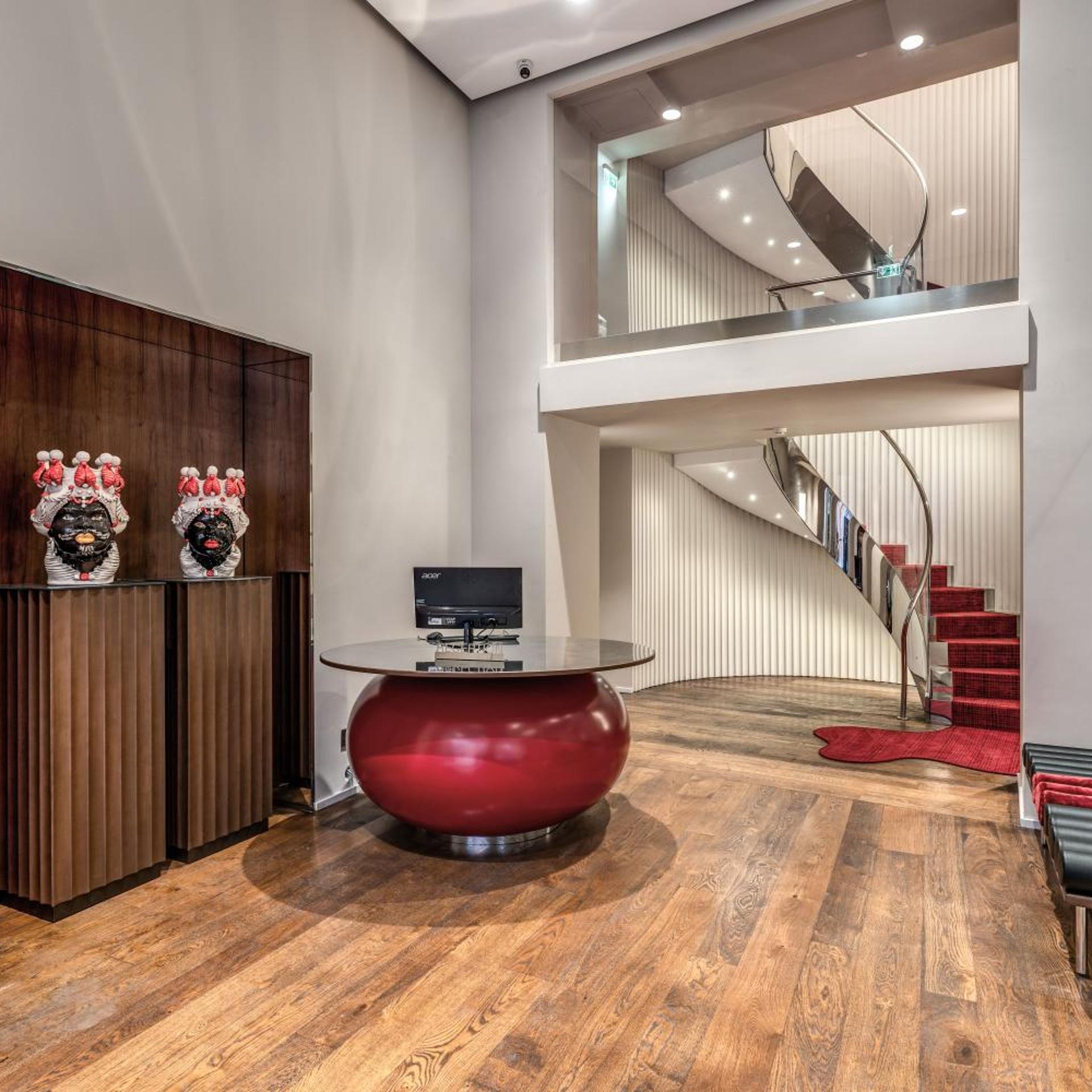THE STEPS Hotel by Eitch Collection 7/50